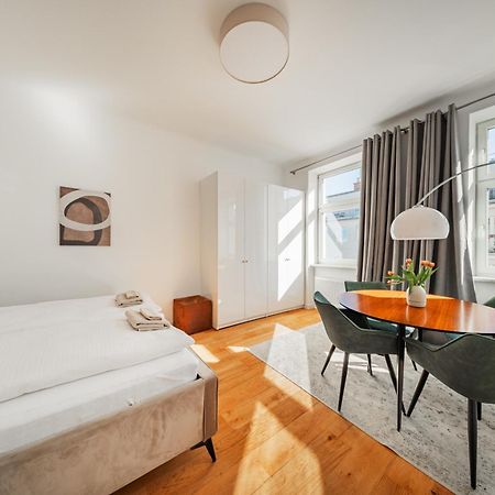 Sonnige Altbauwohnung Nahe Wien Hauptbahnhof Exteriör bild