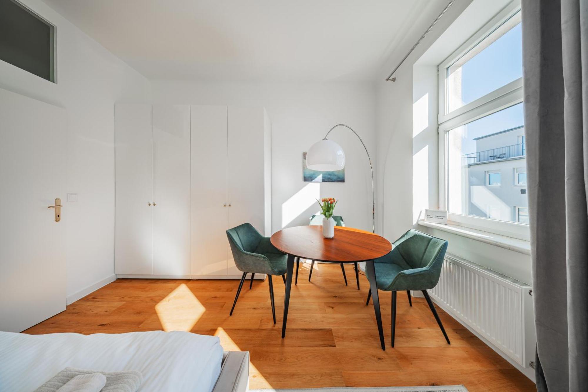 Sonnige Altbauwohnung Nahe Wien Hauptbahnhof Exteriör bild